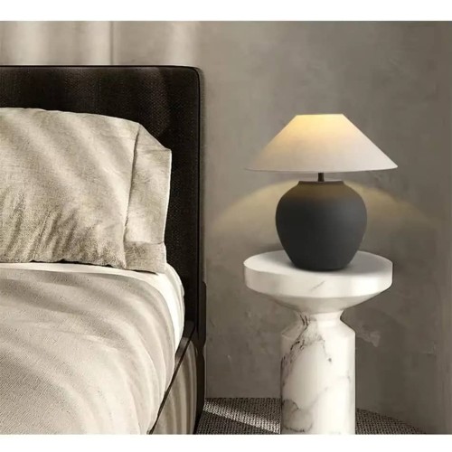 Lampe de table en céramique vintage noir mat